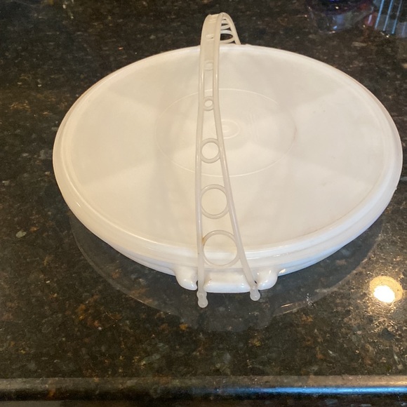 Vintage 1970s Tupperware Divided Party Tray, never used - Picture 2 of 5